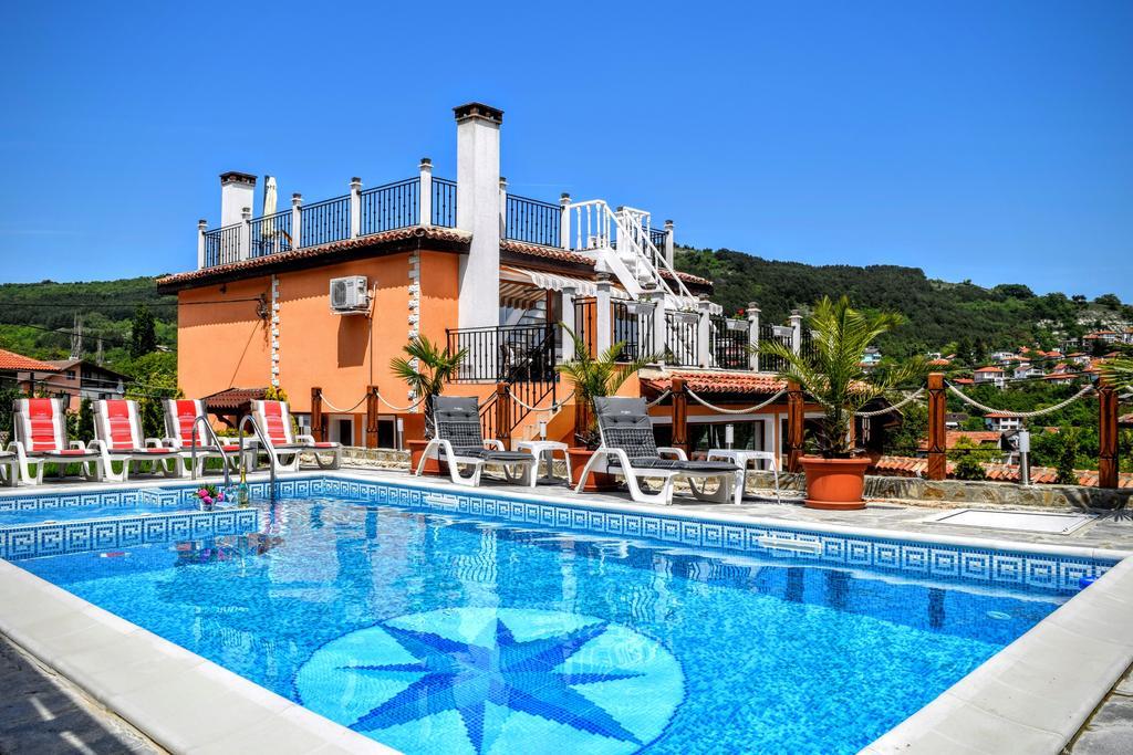 Boutique Villa Rosa Dei Venti Balchik Exterior photo